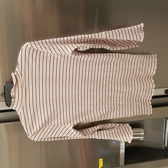 💕MICHAEL STARS💕 Rachel Stripe Mock Neck Top ~ Whisper Striped 90s Lettuce Edge - Picture 5 of 10